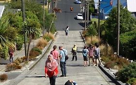 Sleep On The Steepest Street In The World! Bed & Breakfast Dunedin New Zealand